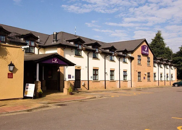 Premier Inn Premier Inn Cardiff West